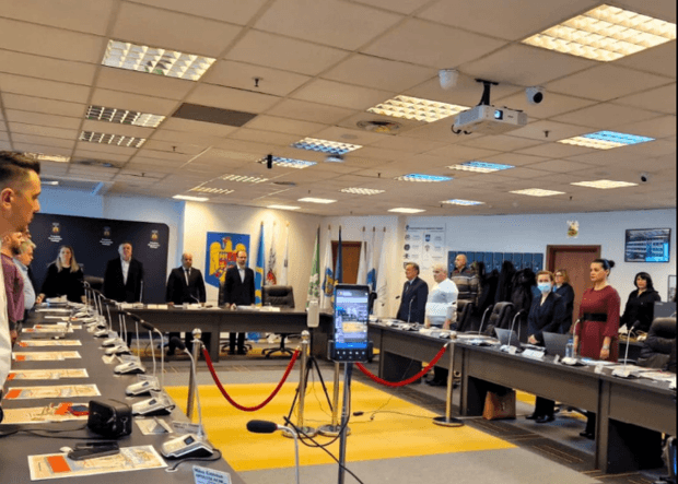 Haos și acuzații la Primăria Ploiești: două ore de scandal din cauza listei cu cei care vor fi dați afară