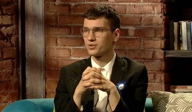 Mario Scurtu, elevul olimpic din Târgu Jiu, căruia pasiunea pentru astrofizică i-a adus o bursă integrală la Harvard: „A început la 3 ani. Mama îmi arăta diferite stele și am devenit curios”