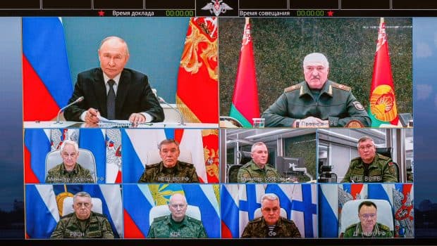 Vladimir Putin și Aleksandr Lukașenko au asistat online la primul exercițiu nuclear ruso-belarus: „Suntem pregătiți”