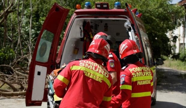 O fetiță de 10 ani a murit și o alta de 11 ani a fost rănită, în Timiș, după ce un șofer beat le-a lovit cu mașina. Copilele erau pe bicicletă