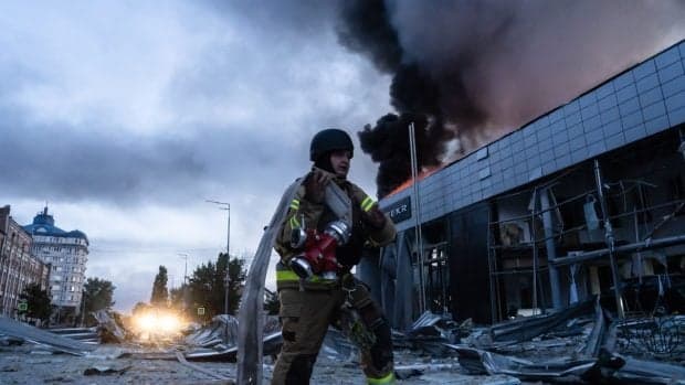 Rusia schimbă tactica bombardamentelor în Ucraina: un expert explică pericolul rachetelor Zirkon