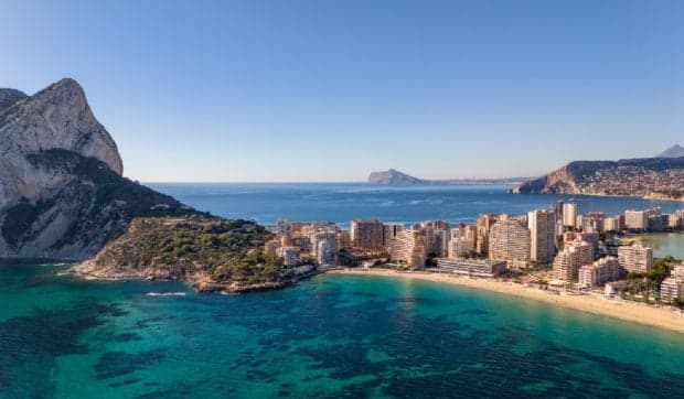 Cum trăiesc doi pensionari în paradisul spaniol: „Avem un fond de urgență de 500.000 de euro”
