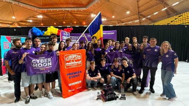 O echipă de elevi din Timișoara a câștigat campionatul european de robotică FIRST Tech Challenge