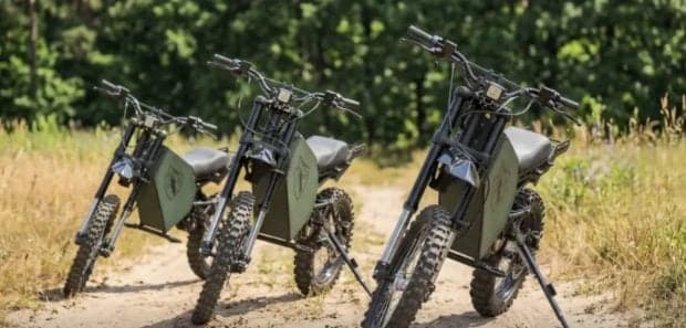 Ucraina folosește o motocicletă aproape invizibilă pentru dronele rusești