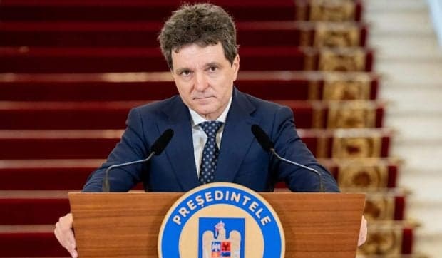 „Faliment moral și decredibilizare”: Un analist politic explică ce înseamnă pentru Nicușor Dan că Adrian Veștea poartă negocieri cu AUR