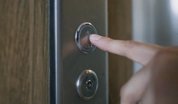 Parlamentul a aprobat programul „Lift pentru viață”, care vizează instalarea de lifturi în blocurile cu locuințe de peste 3 etaje
