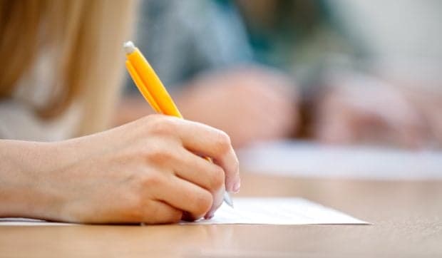 Evaluarea Națională 2026 la Matematică are loc astăzi