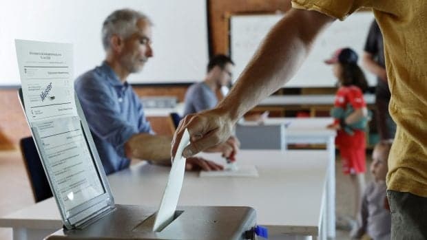 Elvețienii spun „nu” plafonării populației la 10 milioane de locuitori și angajatorii răsuflă ușurați