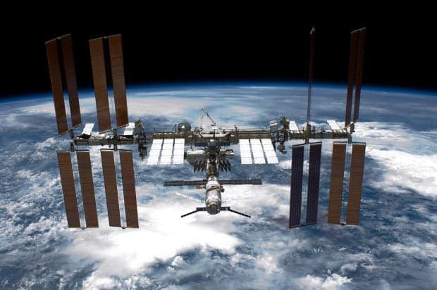 Urgență pe Stația Spațială Internațională: astronauții ar putea fi evacuați din cauza unei scurgeri de aer