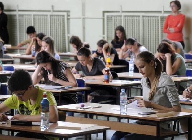 Evaluare Națională 2026. Cele mai puține medii și note de 10 din ultimii 14 ani. Elevii au obținut rezultate mai slabe față de anul trecut