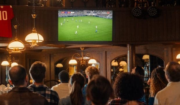 Dat dispărut timp de 10 zile în drum spre Cupa Mondială, un bărbat a fost găsit de poliție într-un bar din Barcelona