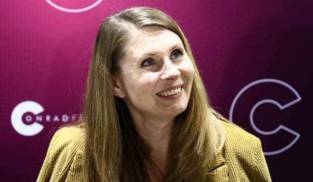 Tatiana Țîbuleac: „Tata a murit în mijlocul cărții despre el. Asta a influențat felul în care scriu”
