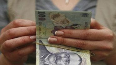 Fondul de urgență poate face diferența în perioade dificile. Află câți bani recomandă specialiștii să ai puși deoparte și cum poți economisi chiar și cu venituri mici