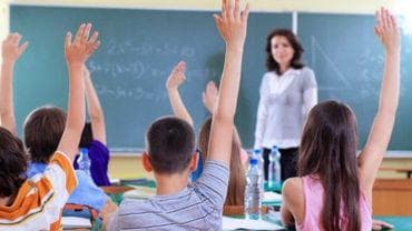 Ministerul Educației a achitat diferențele salariale promise cadrelor didactice. Ce probleme reclamă sindicatele din educație