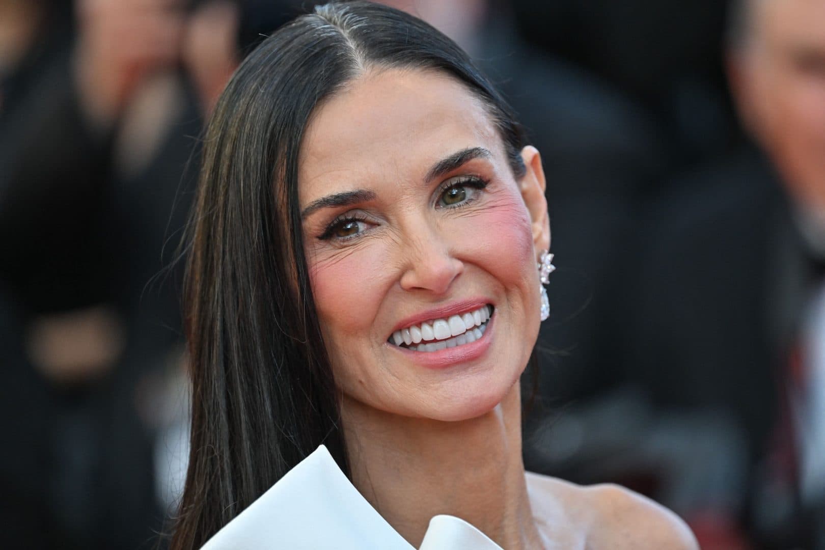 „Este o bătălie pe care o vom pierde” avertizează Demi Moore cu privire la viitorul industriei cinematografice