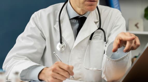 Caz medical rar în China. Un termometru înghițit în copilărie a fost descoperit după 20 de ani