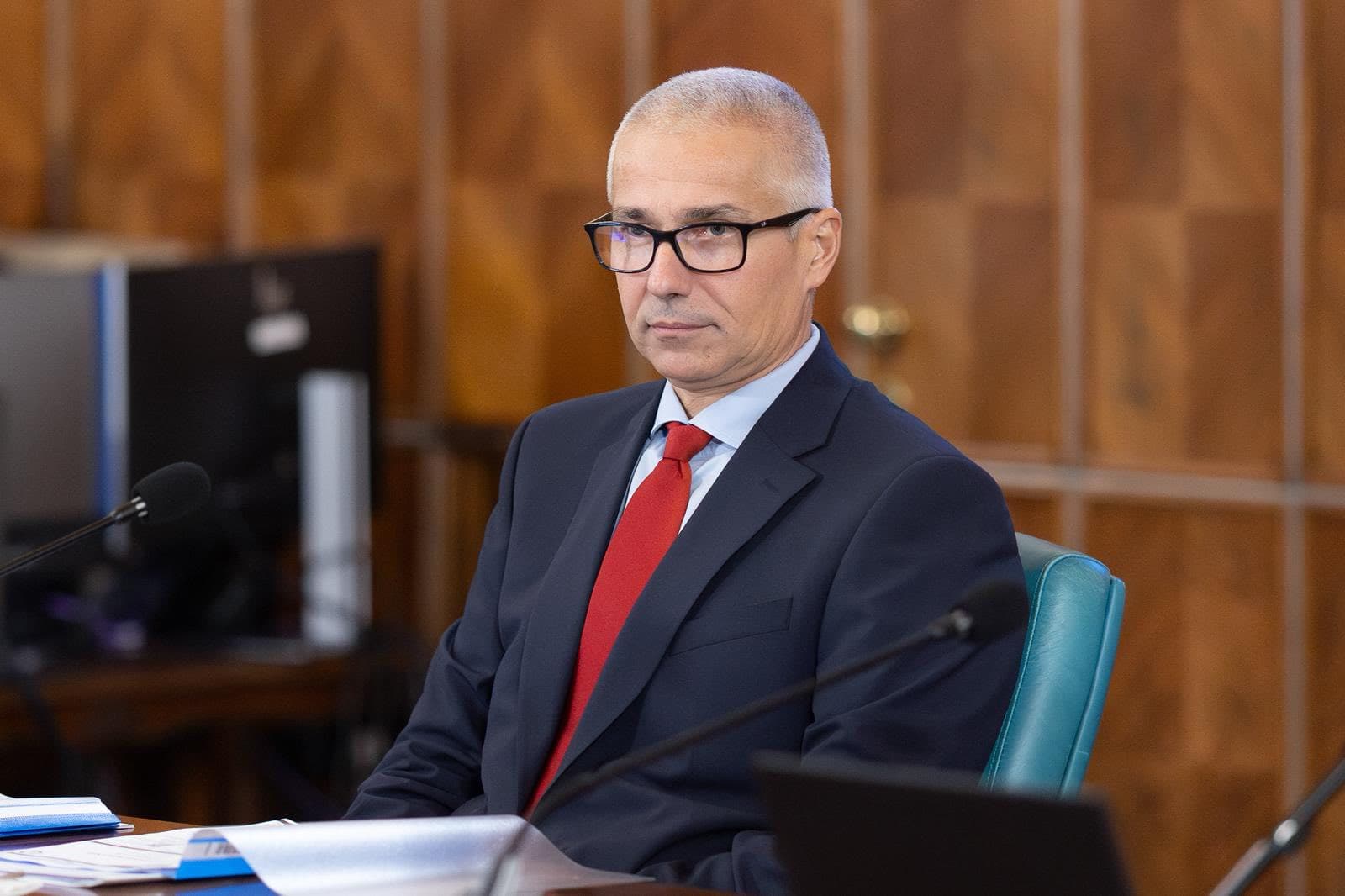 Fostul ministru Radu Marinescu (PSD) denunță „un veritabil conflict deschis cu justiția, declanșat de o parte a clasei politice”. Reproșuri pentru foștii parteneri de coaliție