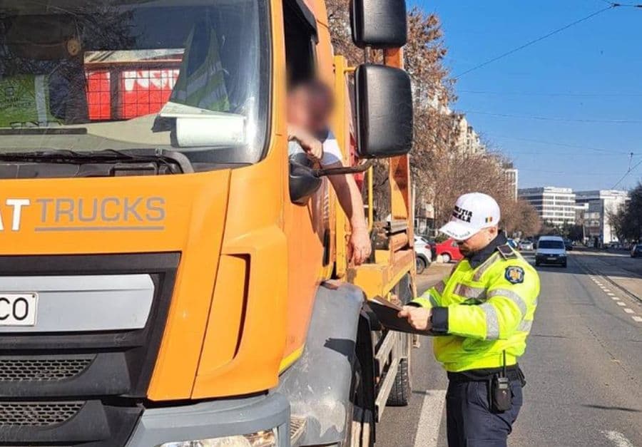 Ciucu scoate Poliția Locală pe străzi: „Bucureștiul nu mai poate funcționa ca un sat fără câini”. Care sunt șoferii vizați (FOTO)