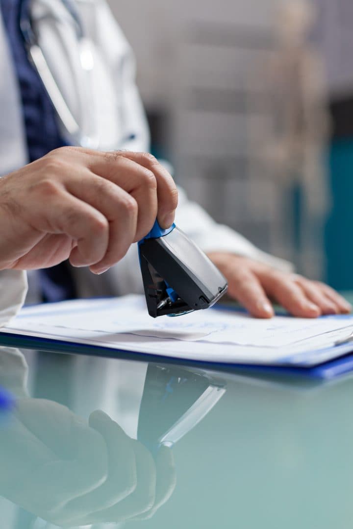 Vești bune pentru bolnavii cronici și oncologici. Concediile medicale vor fi plătite integral de la 1 iunie