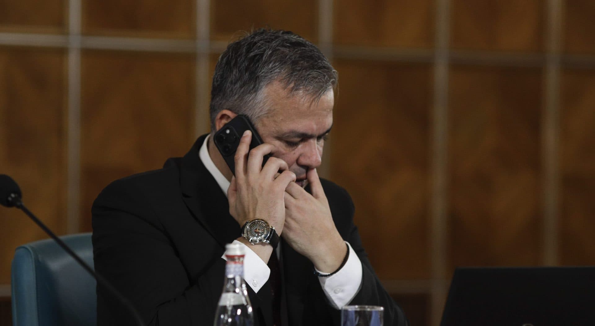 Adrian Veștea nu exclude dialogul cu AUR. Ce strategie urmează pentru obținerea unei majorități