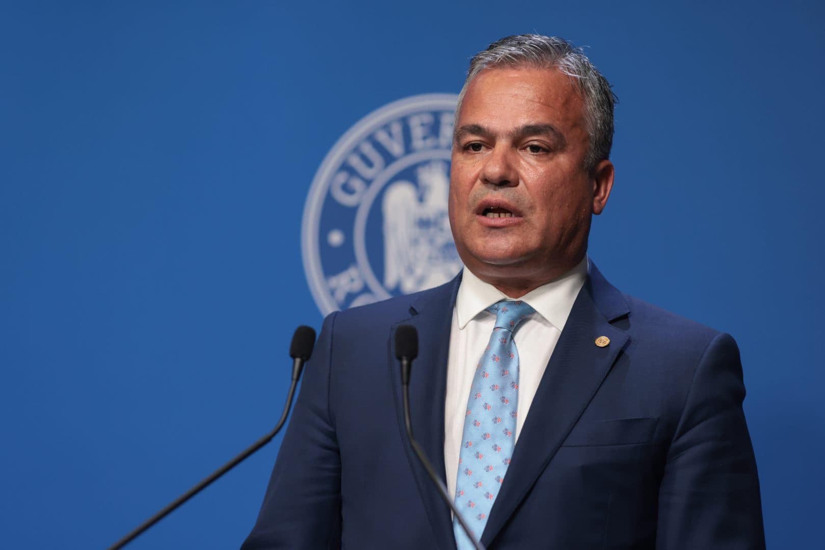 Adrian Veștea refuză să renunțe la mandatul de premier desemnat: „România are nevoie urgentă de stabilitate”