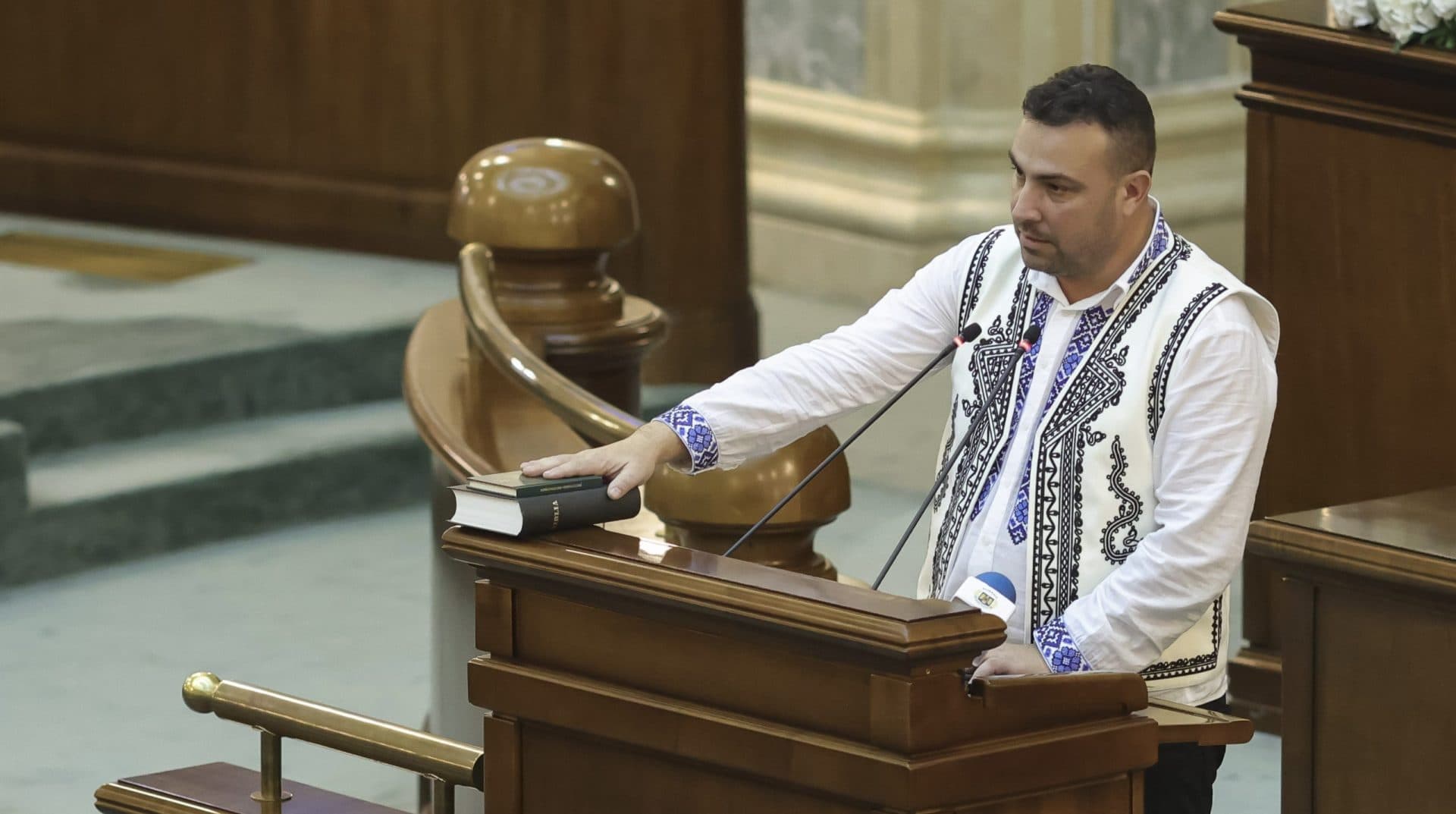 Adrian Peiu, ex SOS România și numit de Bolojan la șefia PNL Ialomița, face dezvăluiri: „Diana Şoşoacă m-a folosit pe mine, eu am folosit-o pe ea”