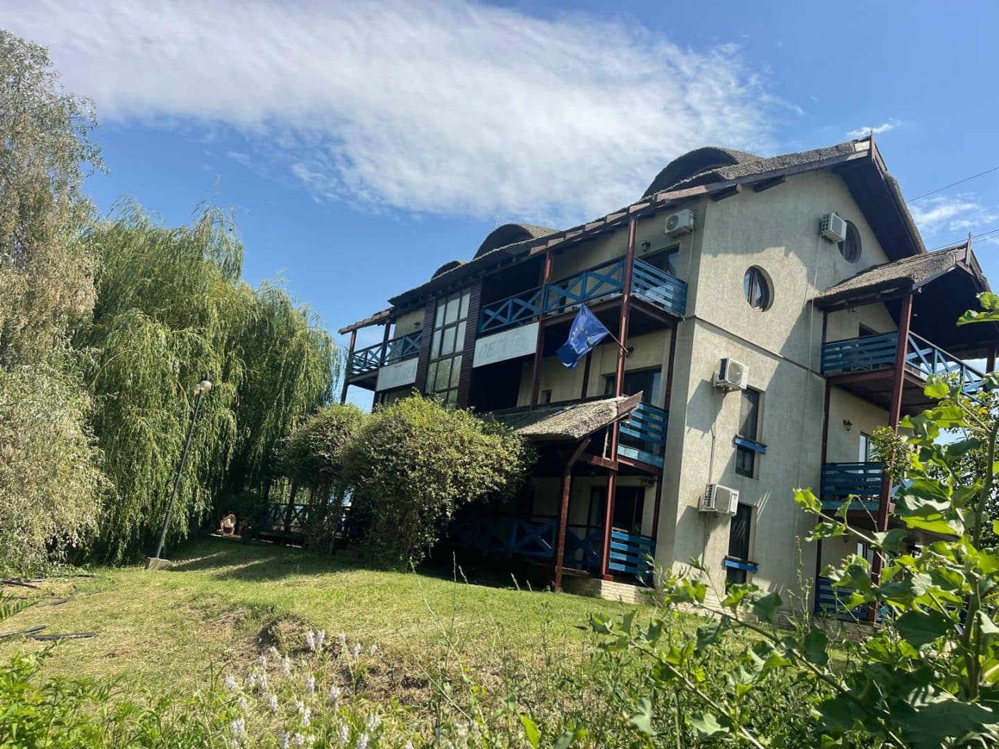 Cum alegi cazarea potrivită în Delta Dunării: criterii care contează cu adevărat