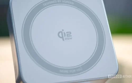 Producătorii de flagship-uri adoptă standardul de încărcare wireless Qi 50W