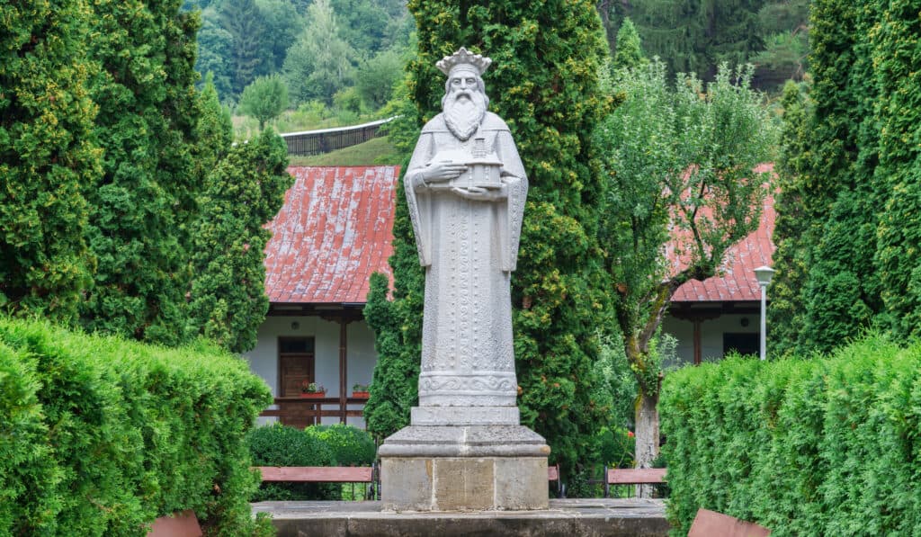 Alexandru cel Bun, domnitorul român care a avut patru soţii, dintre care una îi era mătuşă