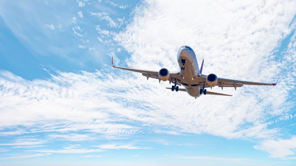 O nouă eră pentru industria aeronautică: Inteligența Artificială învață să piloteze avioane fără ajutor uman