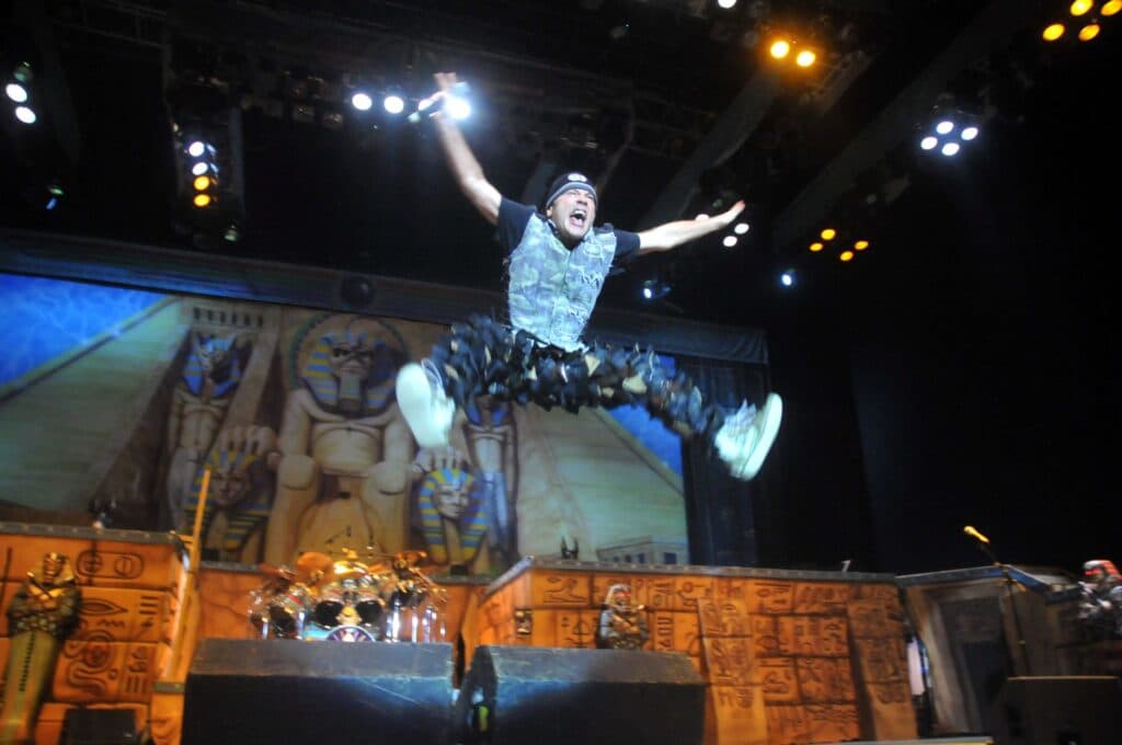 Cum a transformat Iron Maiden heavy metalul într-o lecție de istorie și literatură
