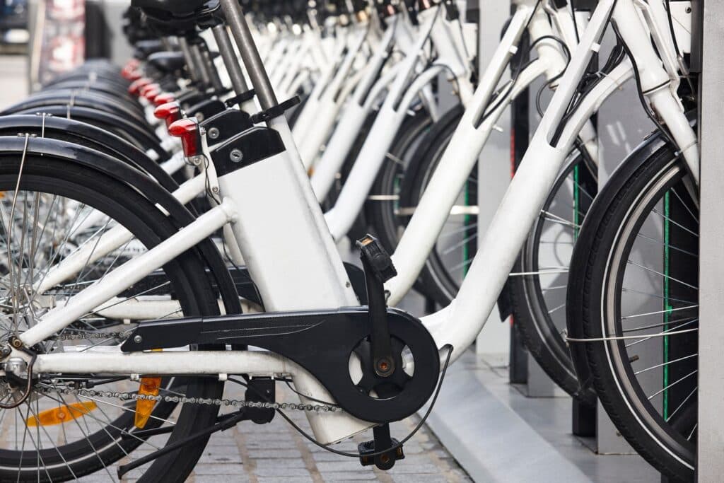 A fost descoperit un tip de accidentare specific bicicletelor electrice, iar fenomenul este îngrijorător
