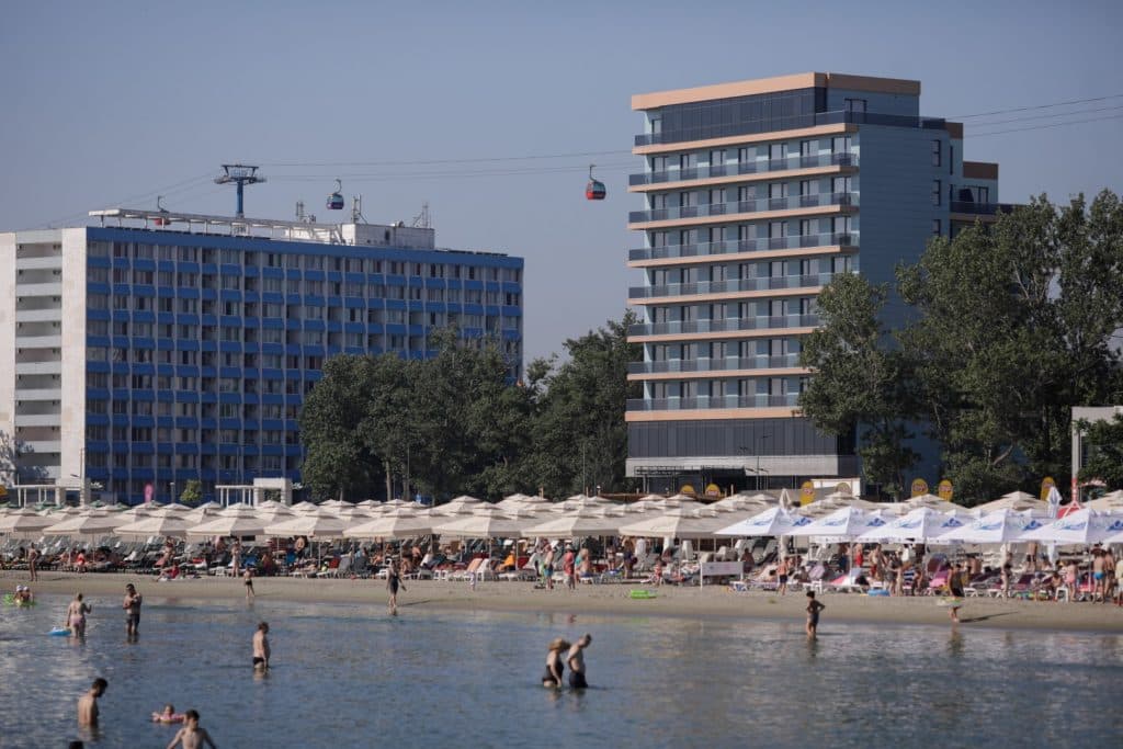 Plajele de pe litoralul Mării Negre, evacuate din cauza riscului ca o altă dronă maritimă să apară în zonă