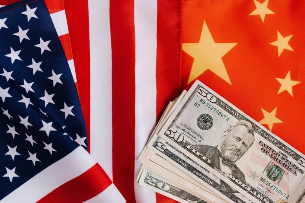 China interzice achizițiile publice de la 46 de companii americane, inclusiv Lockheed Martin și Raytheon