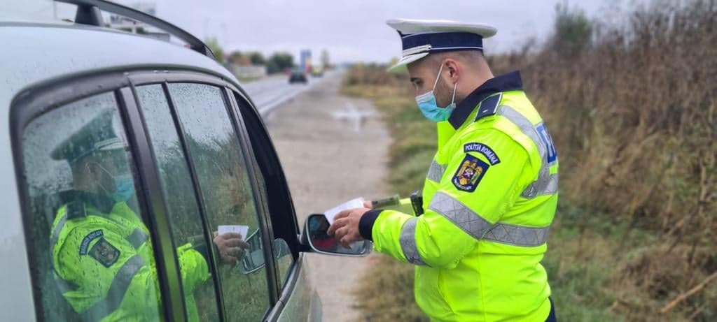 Fără amendă dacă ai uitat acasă permisul de conducere sau talonul – prim pas