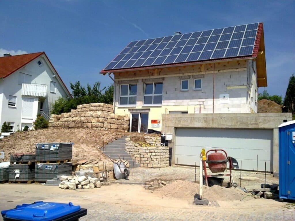 „Verde” pentru Comunităţile de Energie. Procedura birocratică va fi operaţionalizată până în toamnă de ANRE şi vor începe să fie înregistrate dosarele