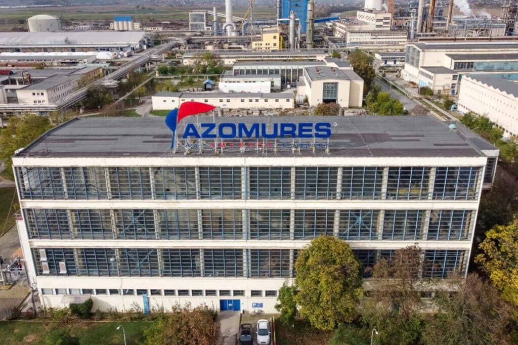 Romgaz cumpără Azomureș: Ce beneficii și ce riscuri prezintă cea mai mare tranzacție industrială a anului
