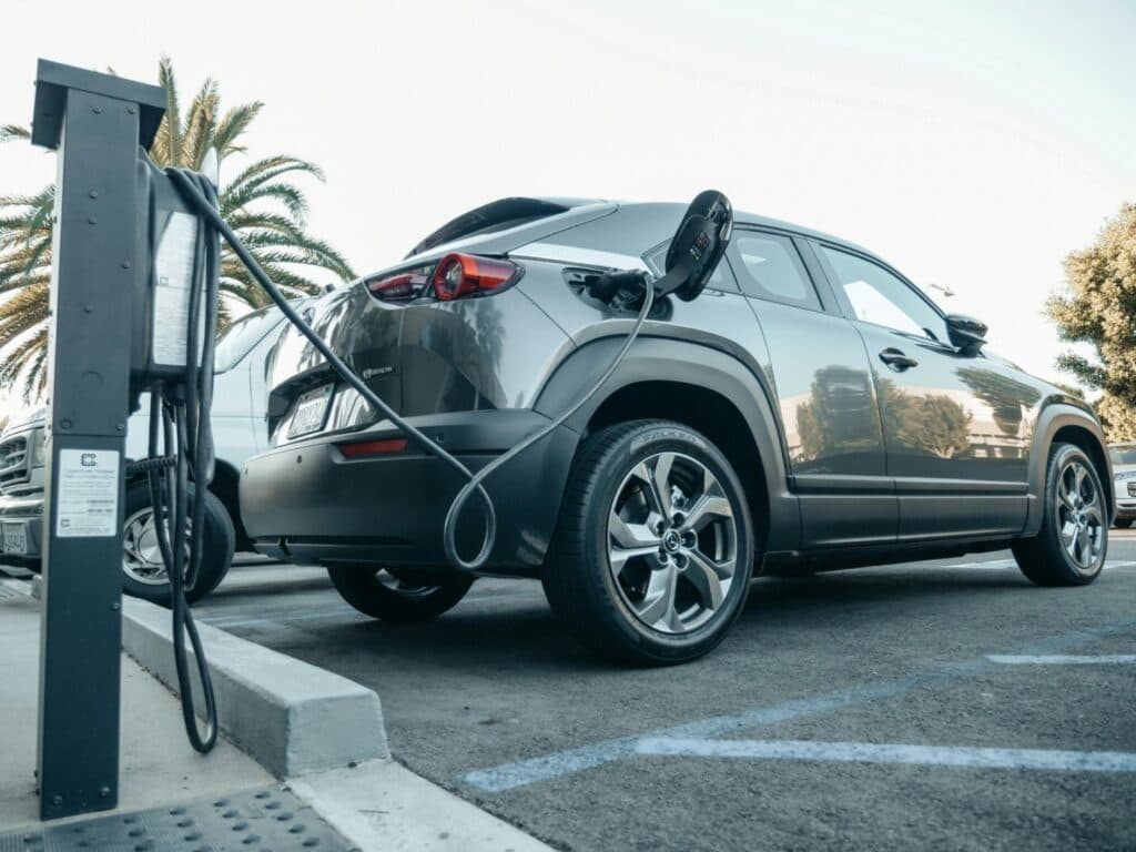 Asociația Producătorilor și Importatorilor Auto, după anunțul că programul Rabla 2026 va pune accent pe mașinile produse în Europa: Limitarea programului la mașini produse în Europa riscă să creeze discriminare