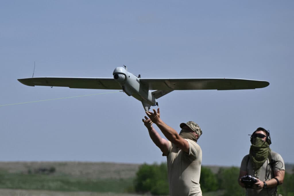 Nicușor Dan: Sunt convins că vom reuși să facem producția de drone România – Ucraina