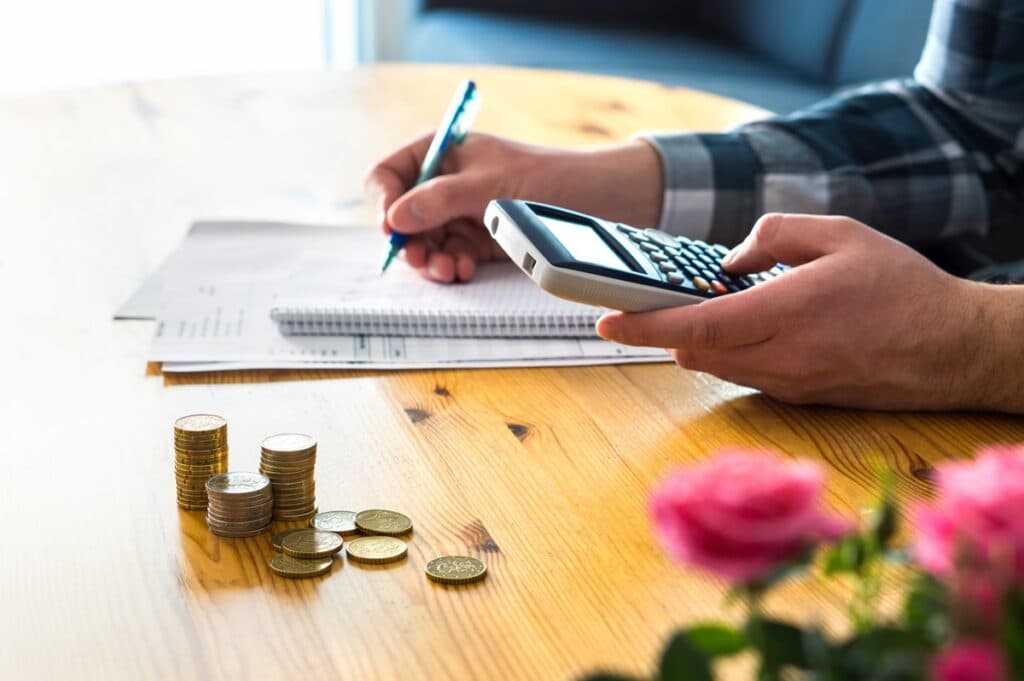 România, lider în UE la taxele pe salarii: 41,5% din câștigul brut ajunge la stat