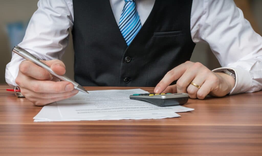 România rescrie regulile pentru prețurile de transfer: impact mai mare pentru multinaționale, control fiscal mai strict și aliniere la standardele OCDE