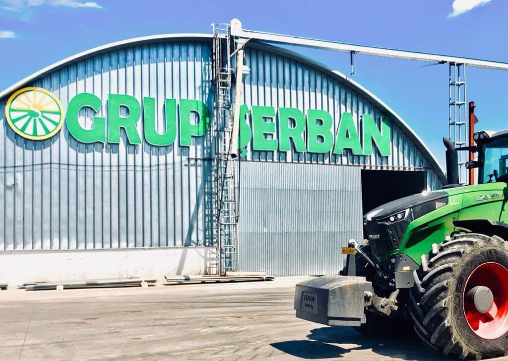 Grup Șerban Holding vinde ferme de păsări pentru 16,5 milioane de euro, în plin proces de restructurare