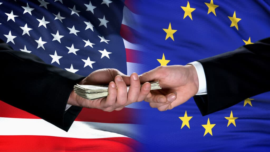 Comerţul cu mărfuri între UE şi Statele Unite a atins anul trecut un nivel record, de 875 miliarde de euro, în ciuda taxelor vamale. Pagube semnificative în sectoare importante