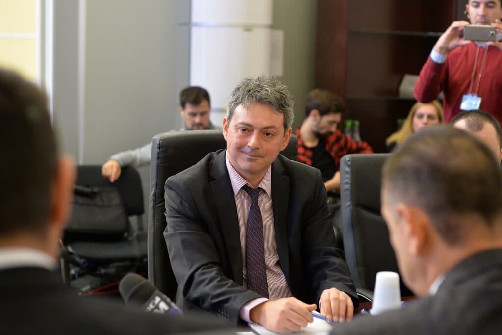 Iulius Dan Plaveti a renunţat la mandatul de administrator al Romgaz după numirea în funcția de CEO al Hidroelectrica