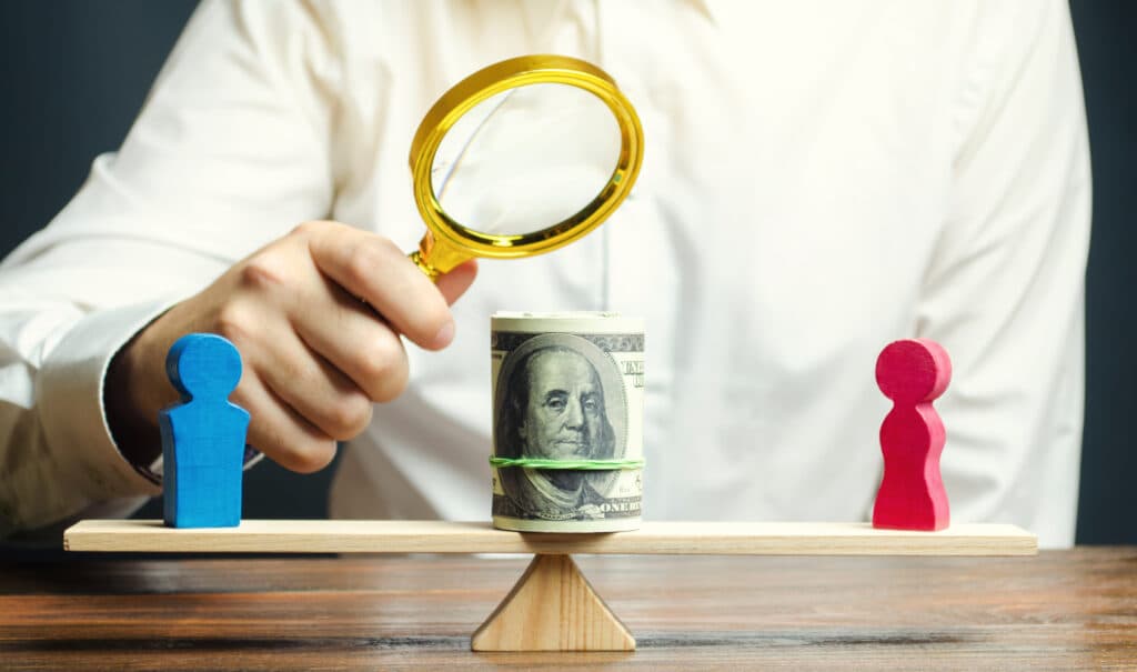 Avertisment CONAF: Un decalaj mic nu înseamnă o problemă mică. România a amânat legea UE privind transparența salarială convinsă de o cifră care o liniștește