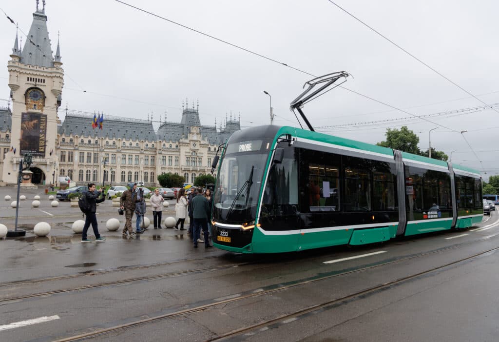 Turcii de la Bozankaya au finalizat livrarea celor 18 tramvaie finanțate prin PNRR pentru Iași. Flota locală ajunge la 34 de vehicule