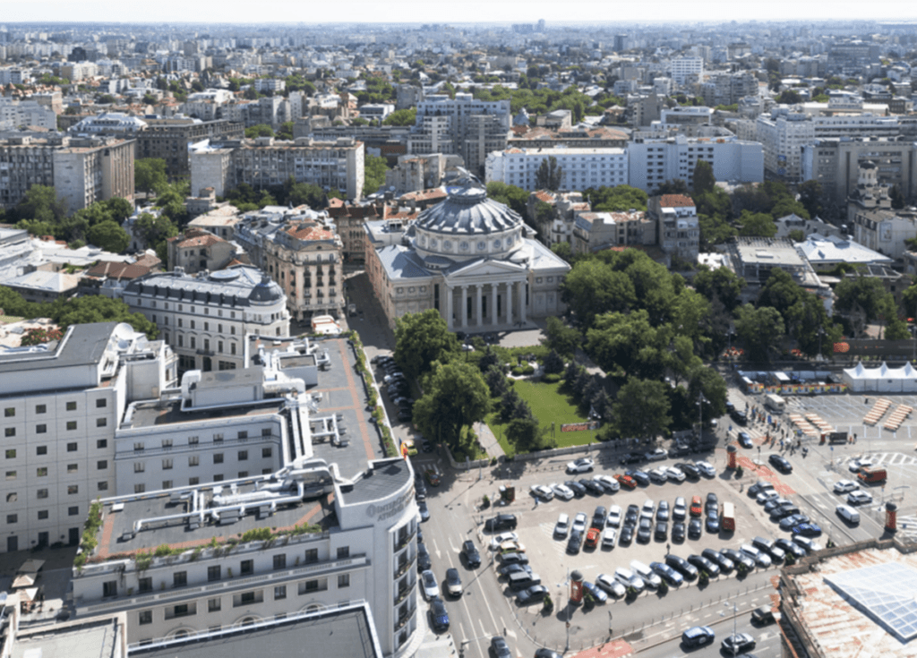 FOTO | Compania care deține brandurile Murfatlar, Unirea, Carpați și Snagov vrea să transforme o clădire interbelică de lângă Ateneul Român într-un proiect premium
