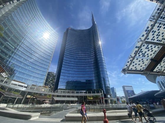 UniCredit a lansat oferta de preluare ostilă a rivalilor de la Commerzbank. Grupul german cere ajutorul Guvernului de la Berlin pentru a rezista