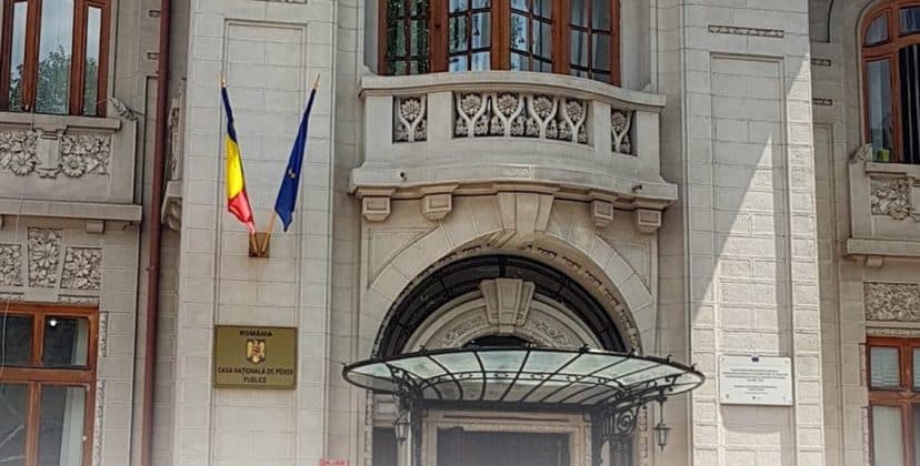 CNPP: 11.928 de persoane au beneficiat de pensii de serviciu în luna martie. Magistrații pensionari domină topul