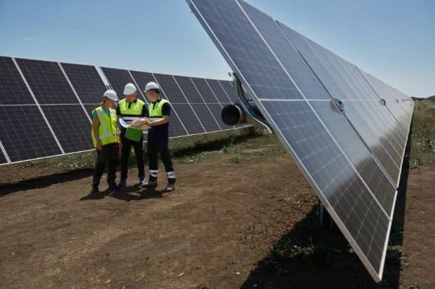 Cel mai bogat ucrainean poate vinde energie electrică produsă lângă București. Parcul fotovoltaic Văcărești a primit oficial licența, este printre cele mai mari din țară